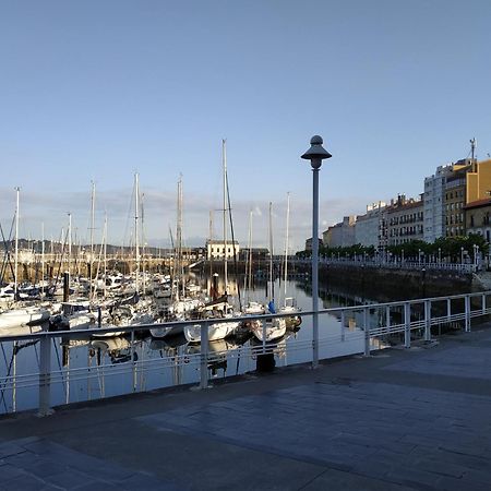 Ferienwohnung El Rincon Del Puerto Gijón Exterior foto