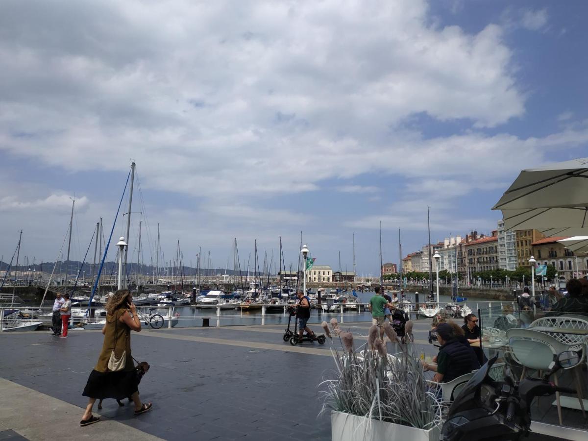 Ferienwohnung El Rincon Del Puerto Gijón Exterior foto